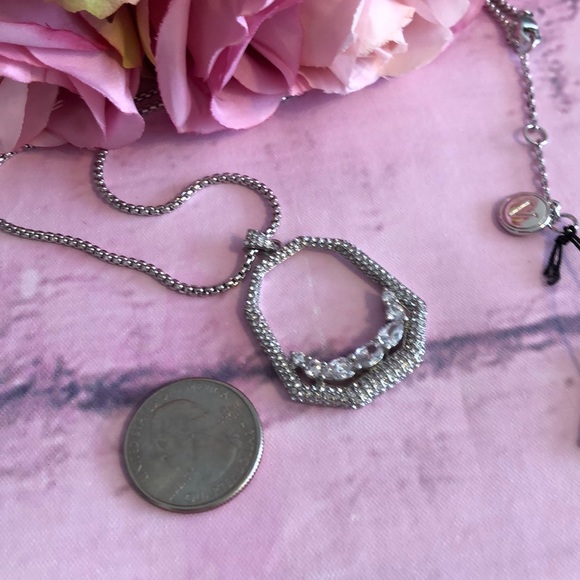 Vince Camuto Necklace - Picture 8 of 8